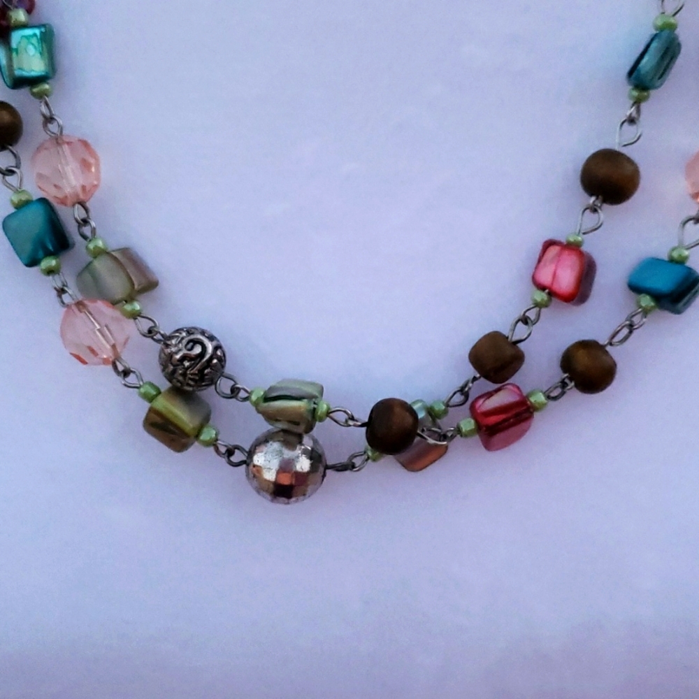 9. Beaded and Stone Chip Necklace - Can Be Styled As Long or Double Layered - Picture 10 of 11